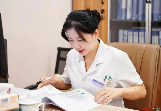 【祝贺】我院精神心理团队技术骨干张正琼在《医学前沿》上成功发表学术论文-成都棕南医院_成都精神病医院